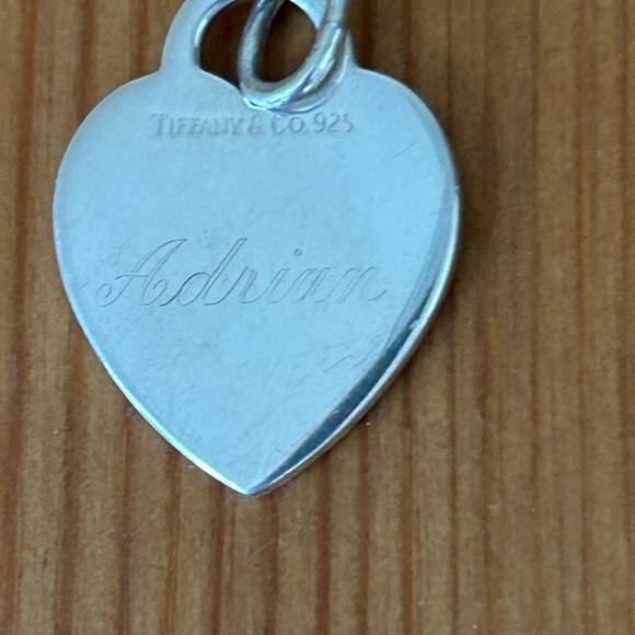 💯 AUTHENTIC TIFFANY AND CO. MEDIUM HEART TAG CHARM - Picture 4 of 6